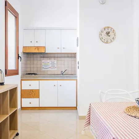 New Leuca